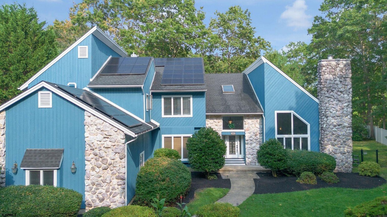 Foto principal - 209 Shady Knoll Ln