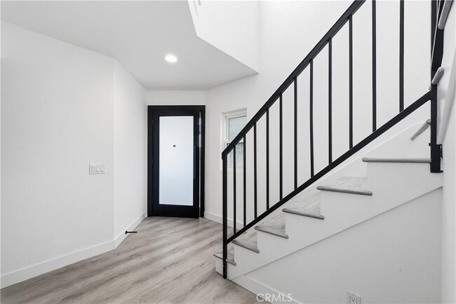 Building Photo - 33791 Mariana Dr