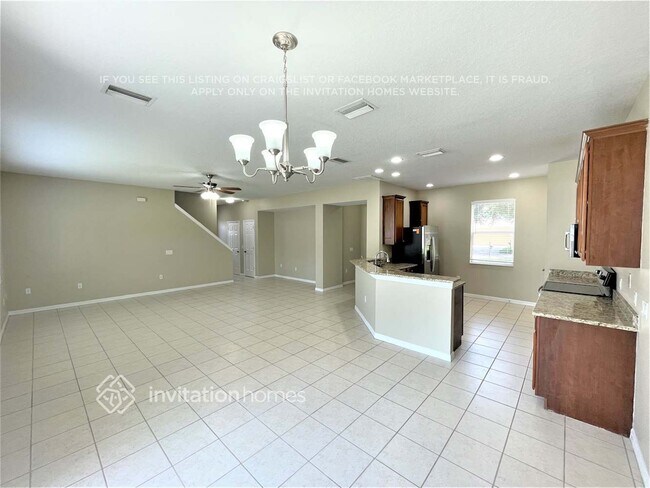 Foto del edificio - 10420 Frog Pond Dr