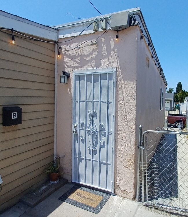Building Photo - 751 Jewell Dr