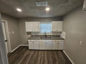 Foto del edificio - 5831 Belneath St