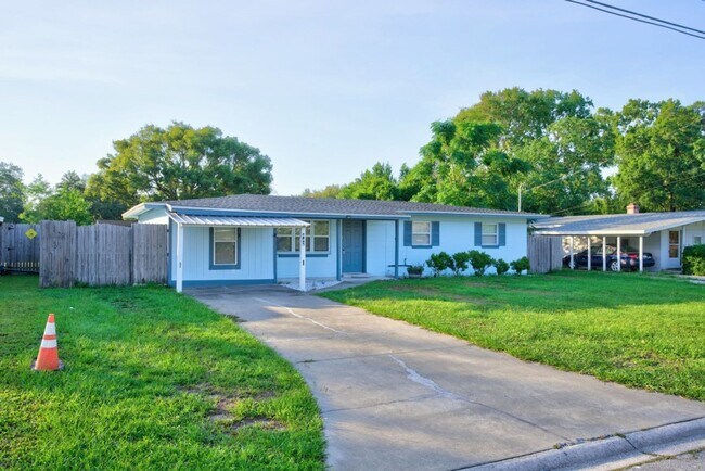Foto del edificio - Cute 3/2 home in Orange Park