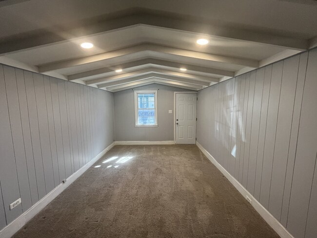 Foto del edificio - 1077 Main St