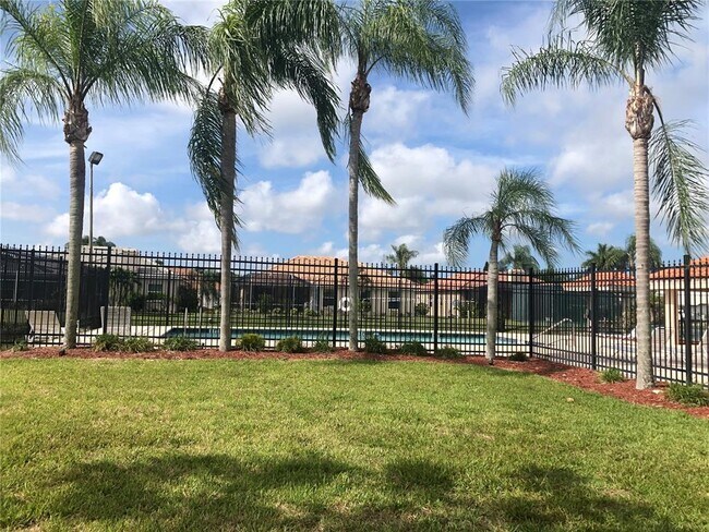 Foto del edificio - 4011 72nd Ave E