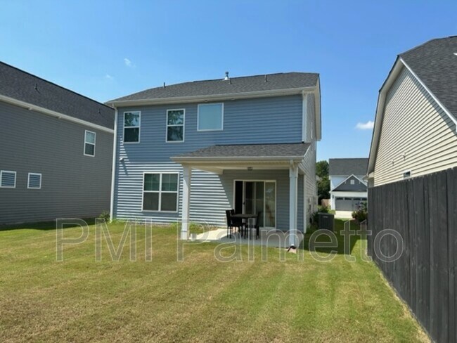 Building Photo - 132 Hadleigh Dr