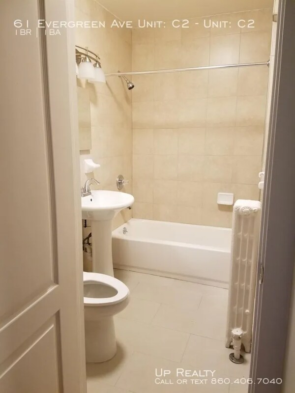 Foto del edificio - 59-61 Evergreen Ave