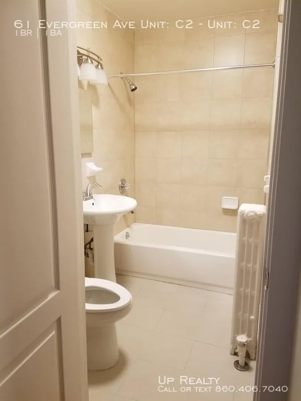 Building Photo - 59-61 Evergreen Ave