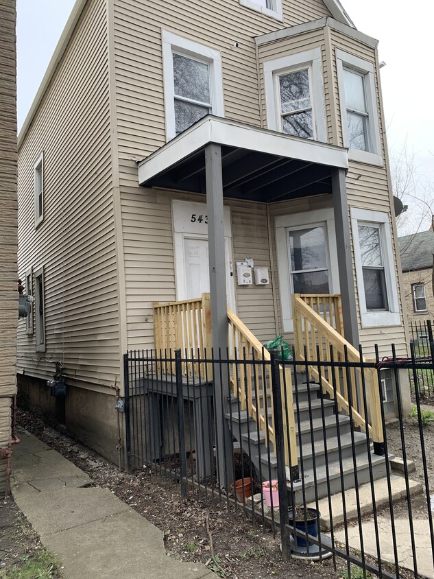 Foto principal - 5431 S Wolcott Ave