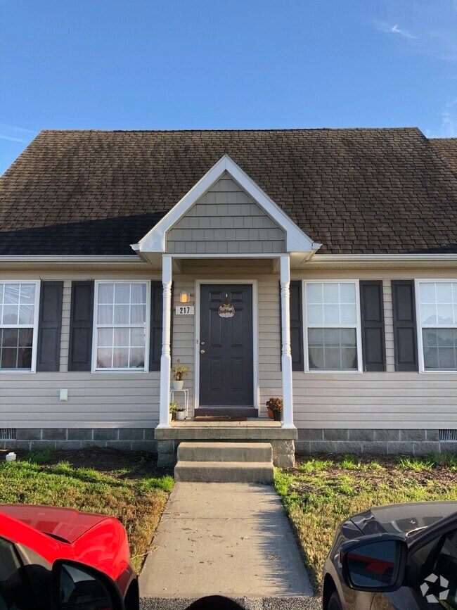 Cedar Commons Apartments for Rent Fruitland, MD 1 Rentals