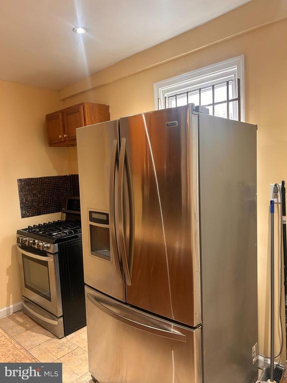 Building Photo - 1308 W Lippincott St