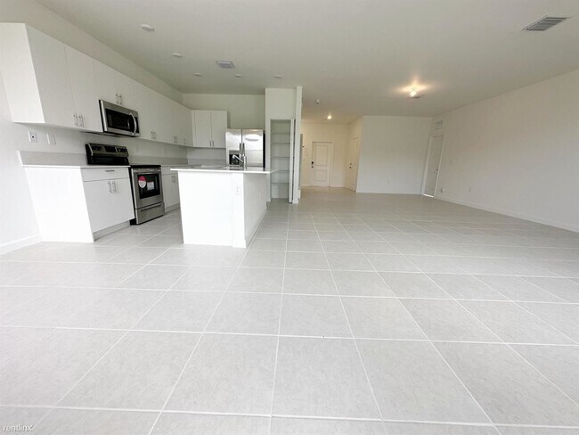 Building Photo - 4 br, 2.5 bath House - 29022 SW 164th Ave