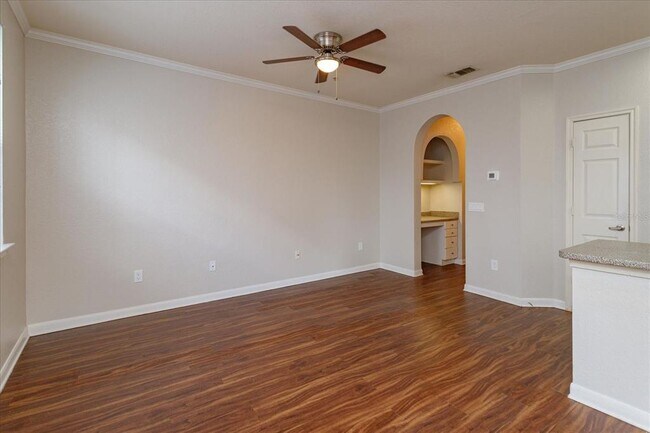 Foto del edificio - 860 N Orange Ave