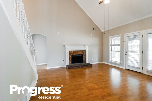 Building Photo - 4533 Meadow Cliff Dr
