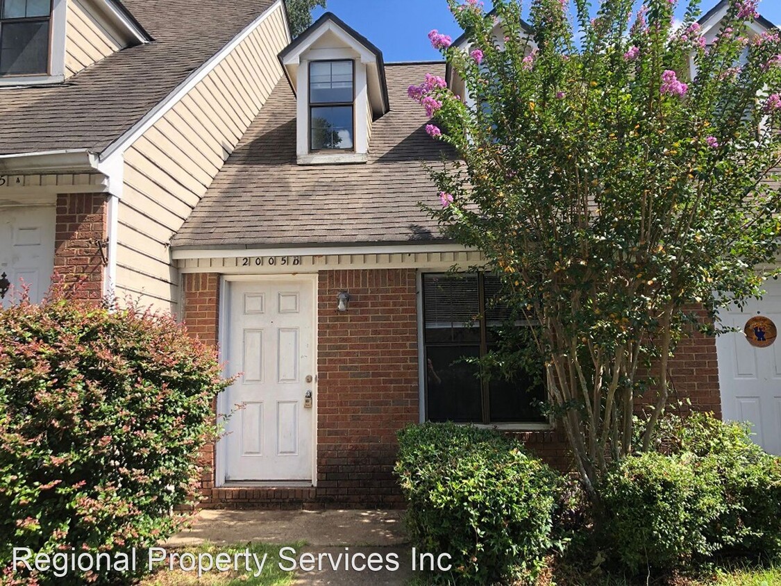 Foto principal - 2 br, 2 bath House - 2005 Meridian Rd., N. B