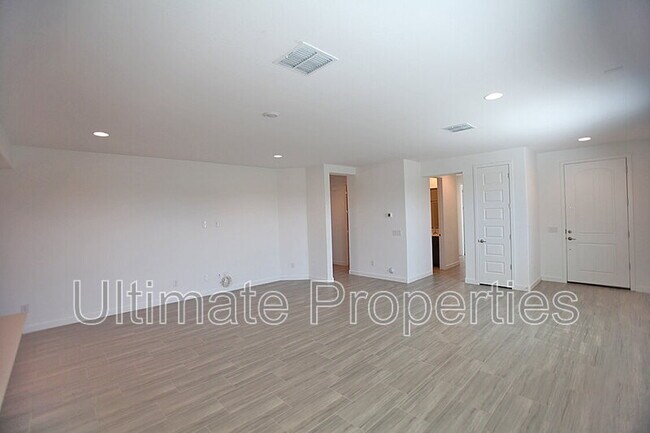 Foto del edificio - 16503 W Alameda Rd