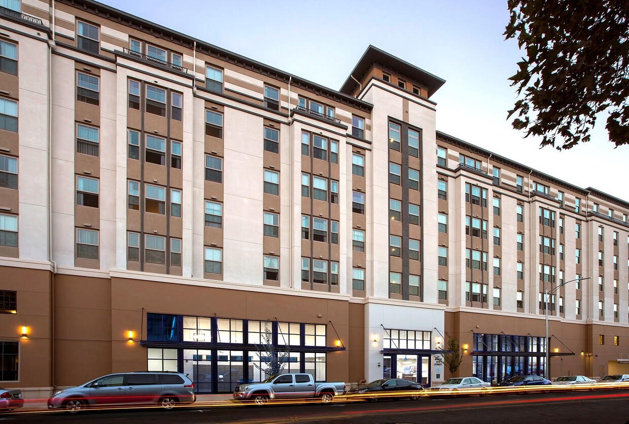27 North - Student Housing Apartments - 27 North - Student Housing Apartments