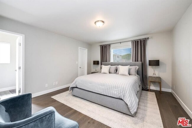 Building Photo - 832 Euclid St