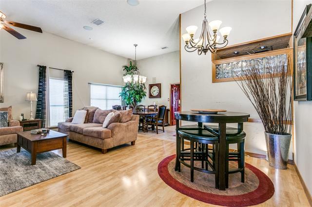 Foto del edificio - 319 Ashley Dr