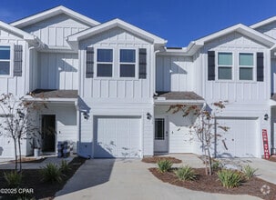 Building Photo - 1719 Jakes Dr