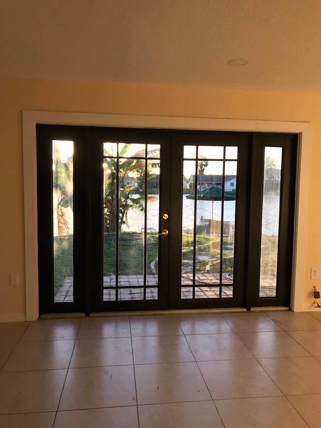 Photo - 3901 NW 115th Ter House