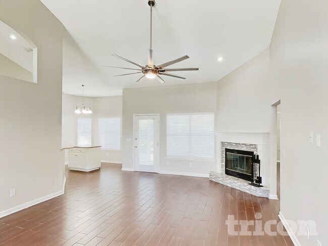 Building Photo - 843 Magic Cove Ln