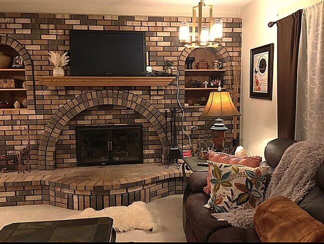 Foto del edificio - 6485 Grandview Dr