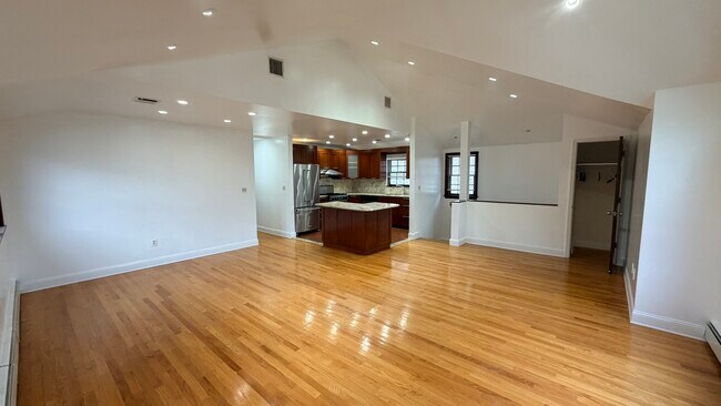 Foto del edificio - 15716 16th Ave