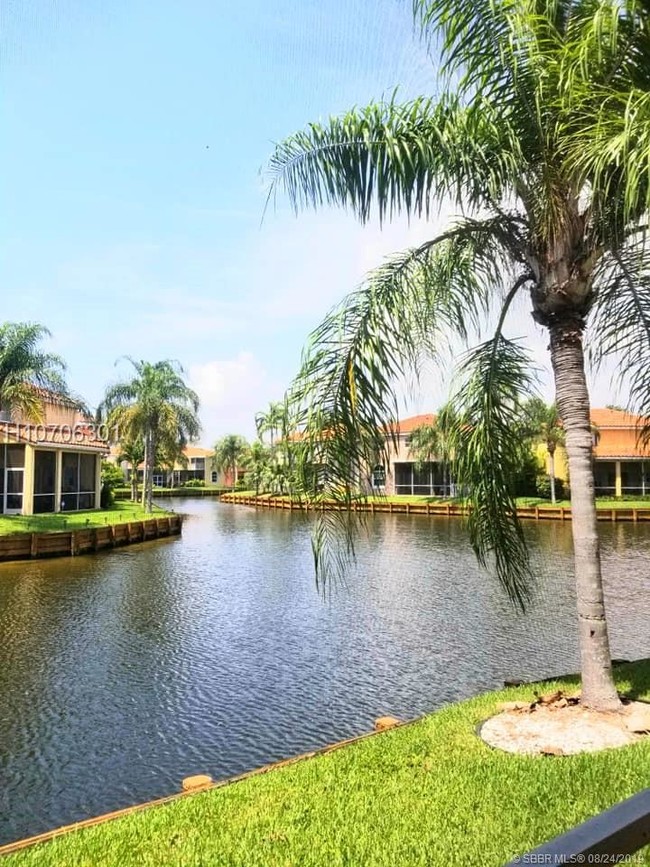 Foto del edificio - 1480 N Trafalgar Cir