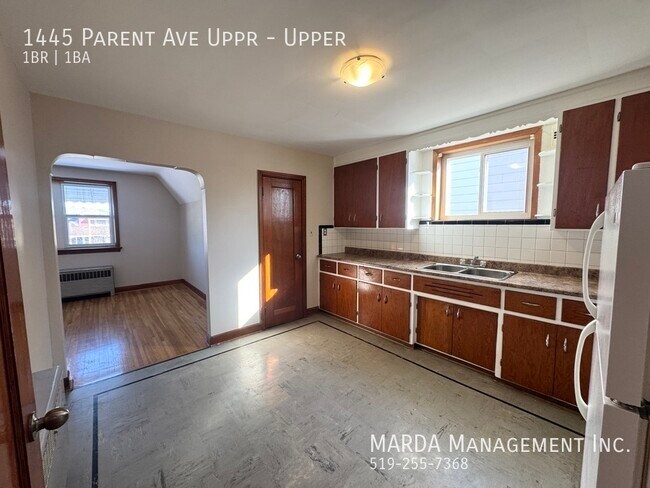 Photo du bâtiment - SPACIOUS 1 BEDROOM/1 BATH UNIT IN WALKERVILLE+ HYDRO *$200 OFF RENT*