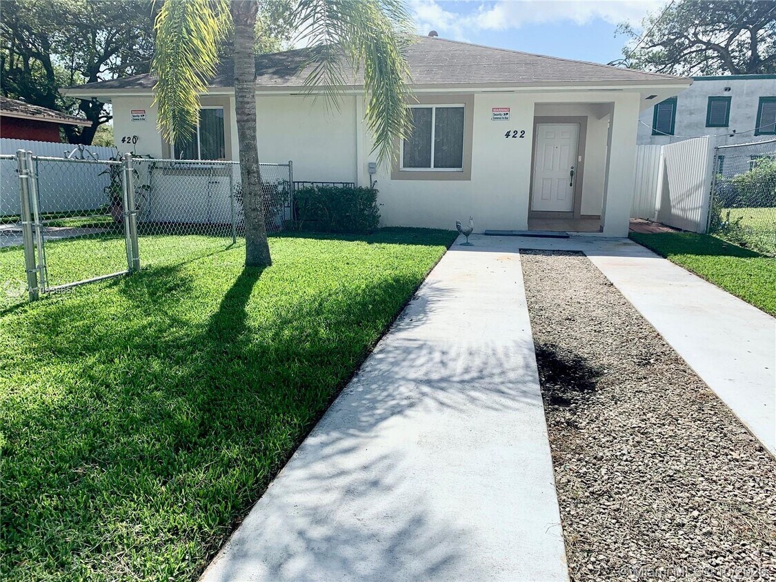 Foto principal - 420 NW 51st St