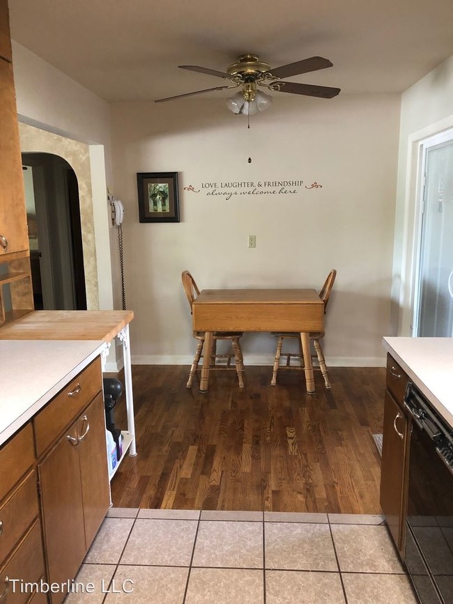 Building Photo - 2 br, 2 bath House - 1232 Emerson Avenue