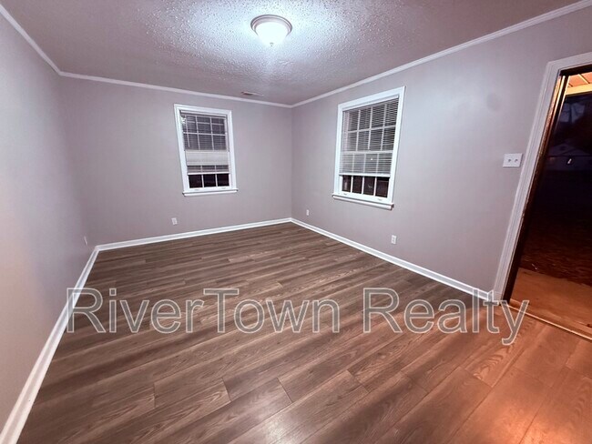 Photo - 504 Philwood Cove House