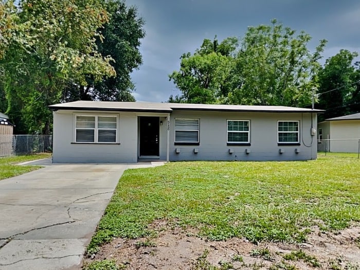 Primary Photo - 5150 Corsair Ave