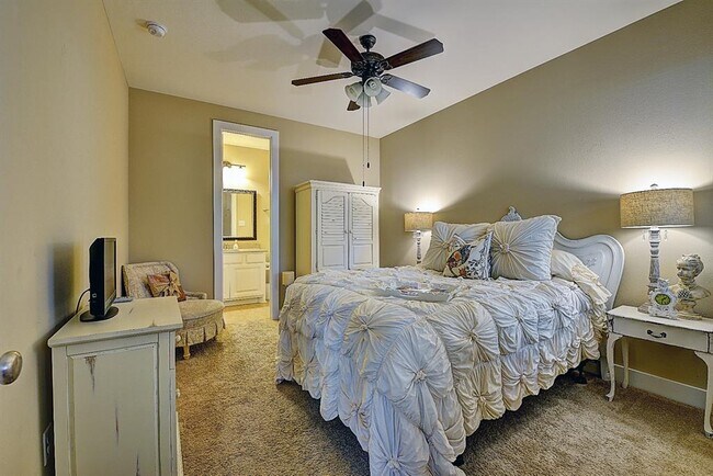 Foto del edificio - 1221 Nelson Falls Ln