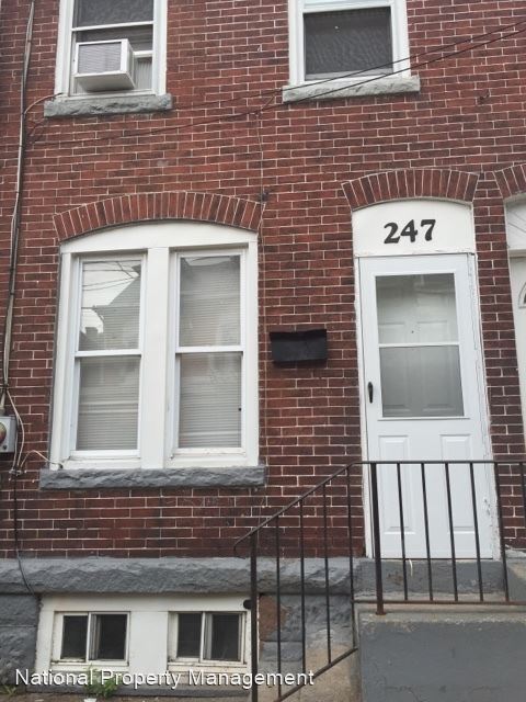 Primary Photo - 2 br, 1 bath House - 247 Grand Street