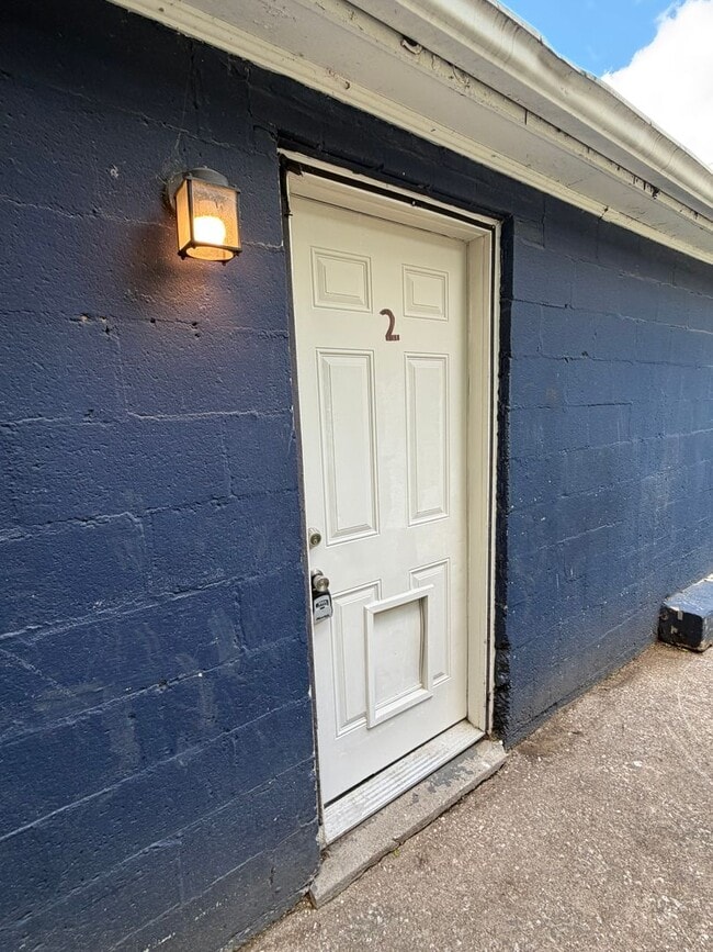 Building Photo - 1 Bedroom in Lexington!