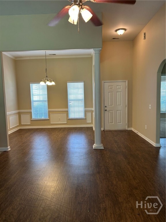Building Photo - 168 Carlisle Way