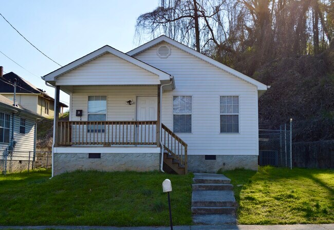 Building Photo - 518 W 45th St