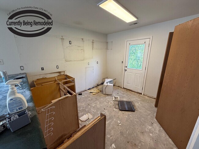 Building Photo - 1701 Hanover Blvd