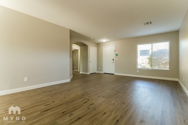 Building Photo - 12333 W Rosewood Dr