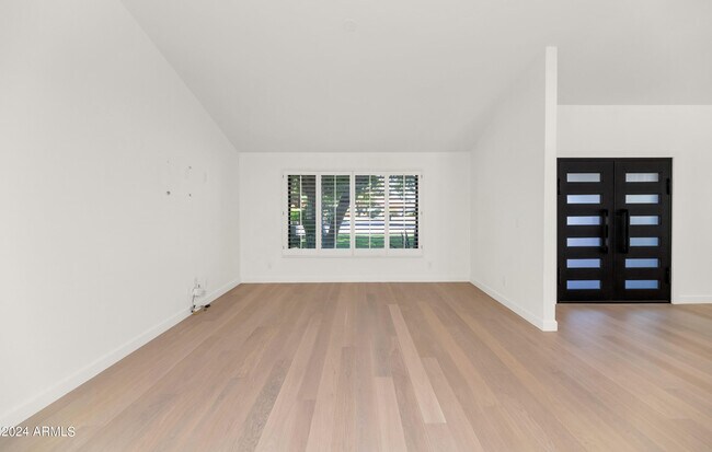 Foto del edificio - 8030 E Vía Sierra