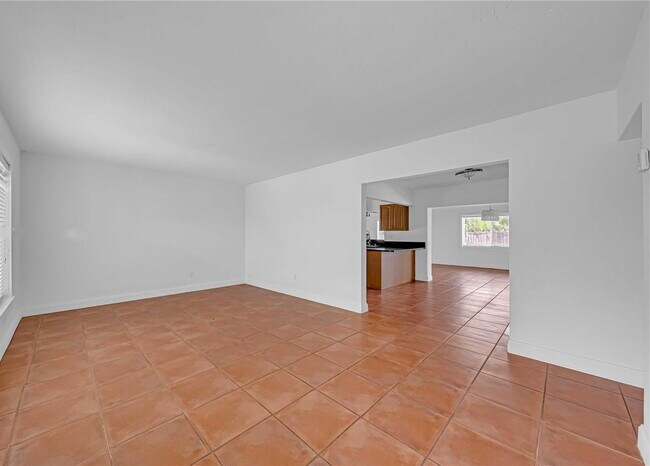 Building Photo - 12265 SW 105th Ln