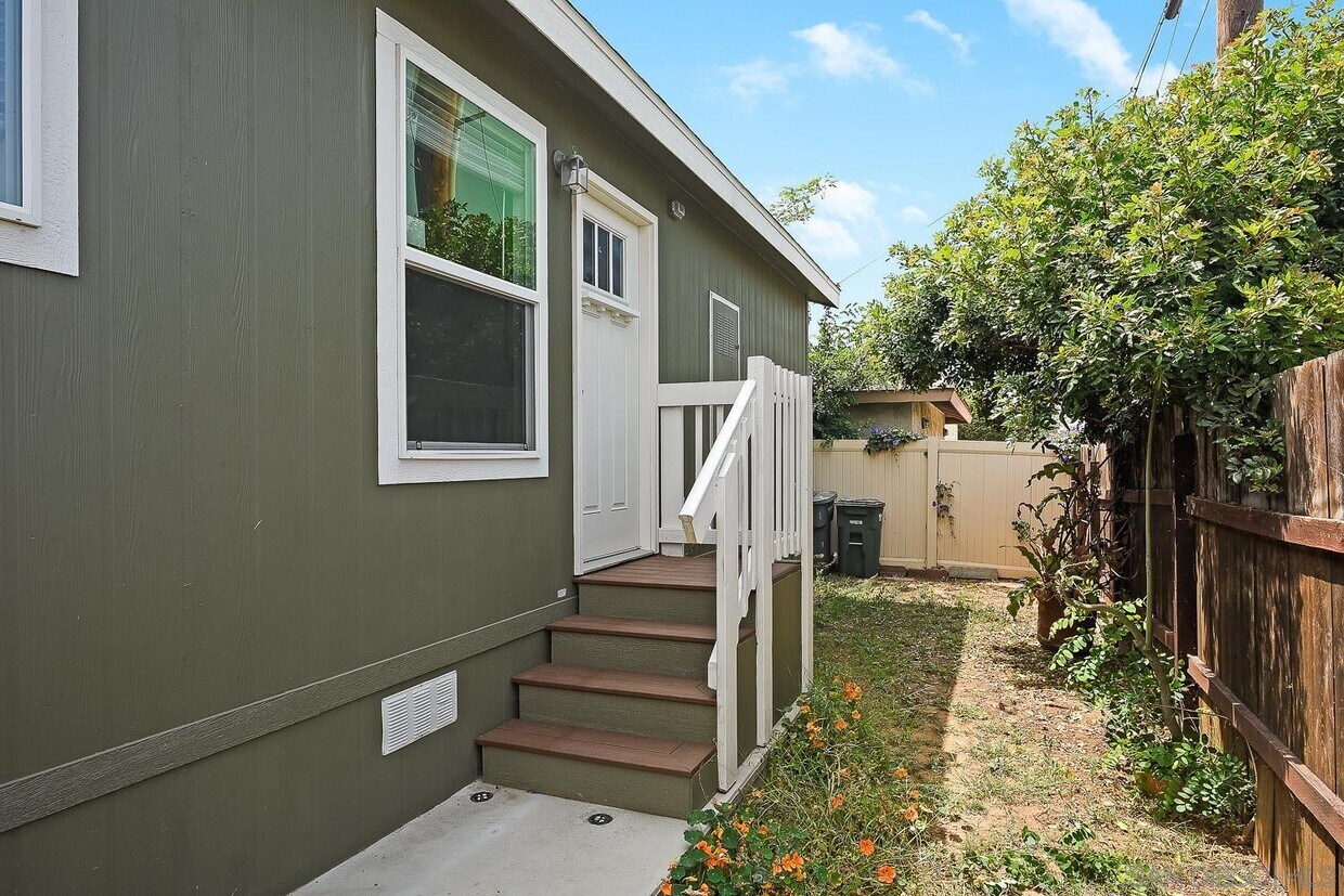 Foto principal - 1104 Florence St