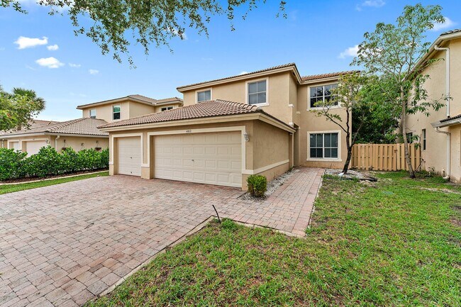 Foto del edificio - 4812 Victoria Cir