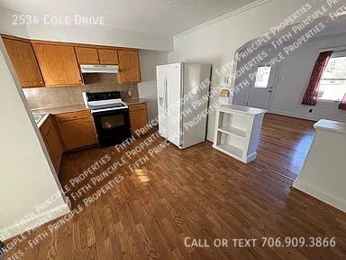 Foto del edificio - 2534 Cole Dr