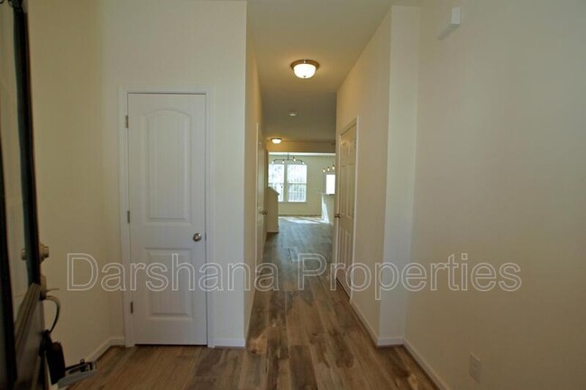 Building Photo - 48 S Grey Abbey Dr