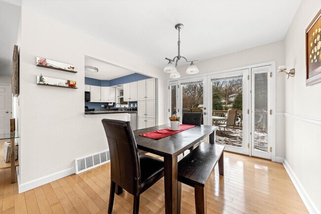 Foto del edificio - 3226 Everglade Ave