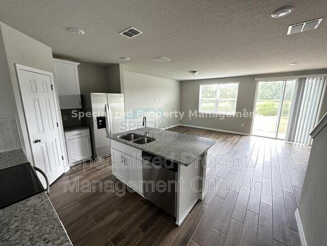 Building Photo - 786 Legacy Dr