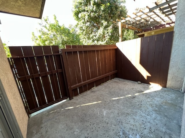 Building Photo - 7300 Lennox Ave