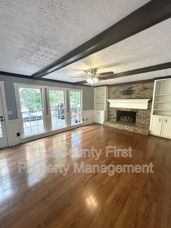 Foto del edificio - 5621 Shadow View Dr SW